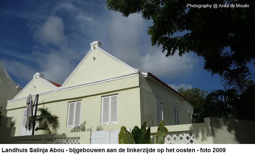 14. Salinja Abou bijgebouwen ooostzijde 2009